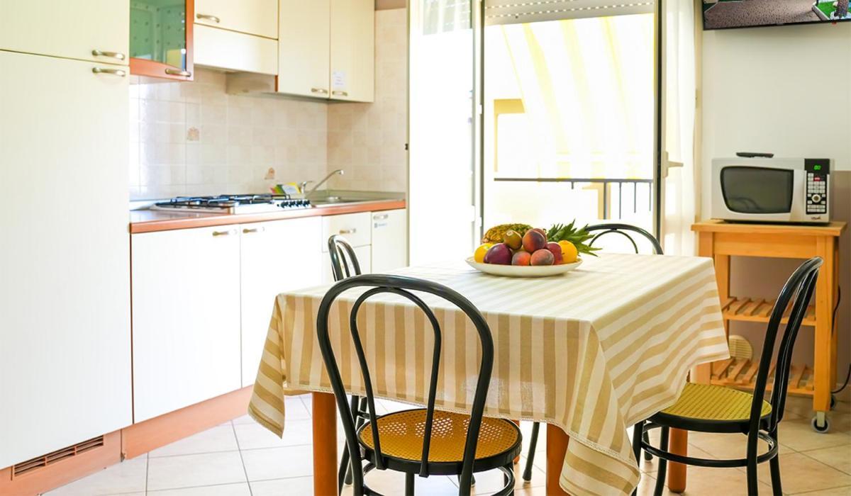 Residence Riviera アルバ・アドリアティカ エクステリア 写真