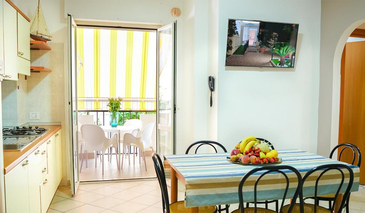 Residence Riviera アルバ・アドリアティカ エクステリア 写真