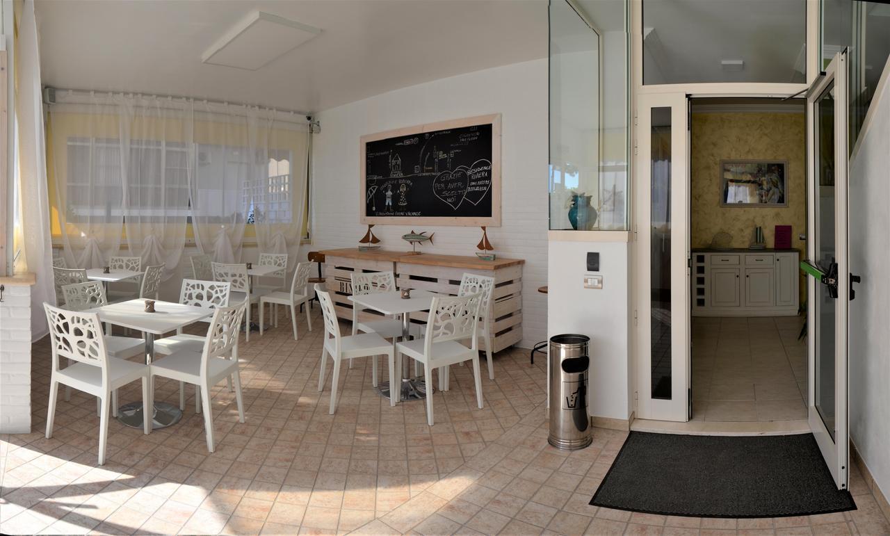 Residence Riviera アルバ・アドリアティカ エクステリア 写真